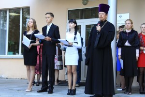 Секретарь Шадринской епархии иерей Константин Стерхов принял участие в мероприятиях, посвященных Дню знаний