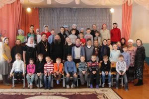 Воспитанники учебно-воспитательной группы Центра «Дар» посетили воскресную школу «Преображение» при Далматовском Успенском мужском монастыре