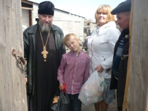Прихожане Петропавловского храма г. Куртамыш оказали продуктовую помощь нуждающимся семьям