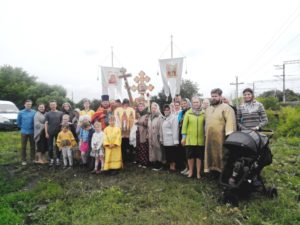10 июля прихожане Никольского храма г. Далматово крестным ходом почтили память священномучеников Владимира, Александра и Василия Далматовских.