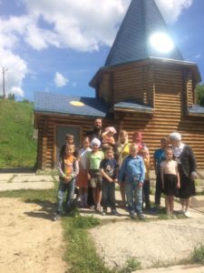 Воскресная школа храма Святителя Николая г. Шадринск посетила Свято-Успенский Далматовский мужской монастырь.