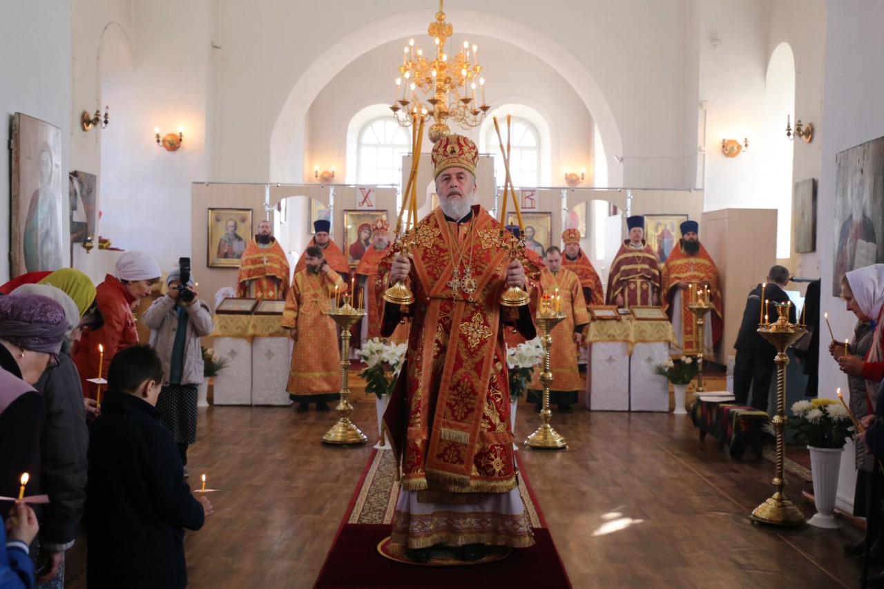 Божественная литургия. р.п. Каргаполье 02.05.2019 г.