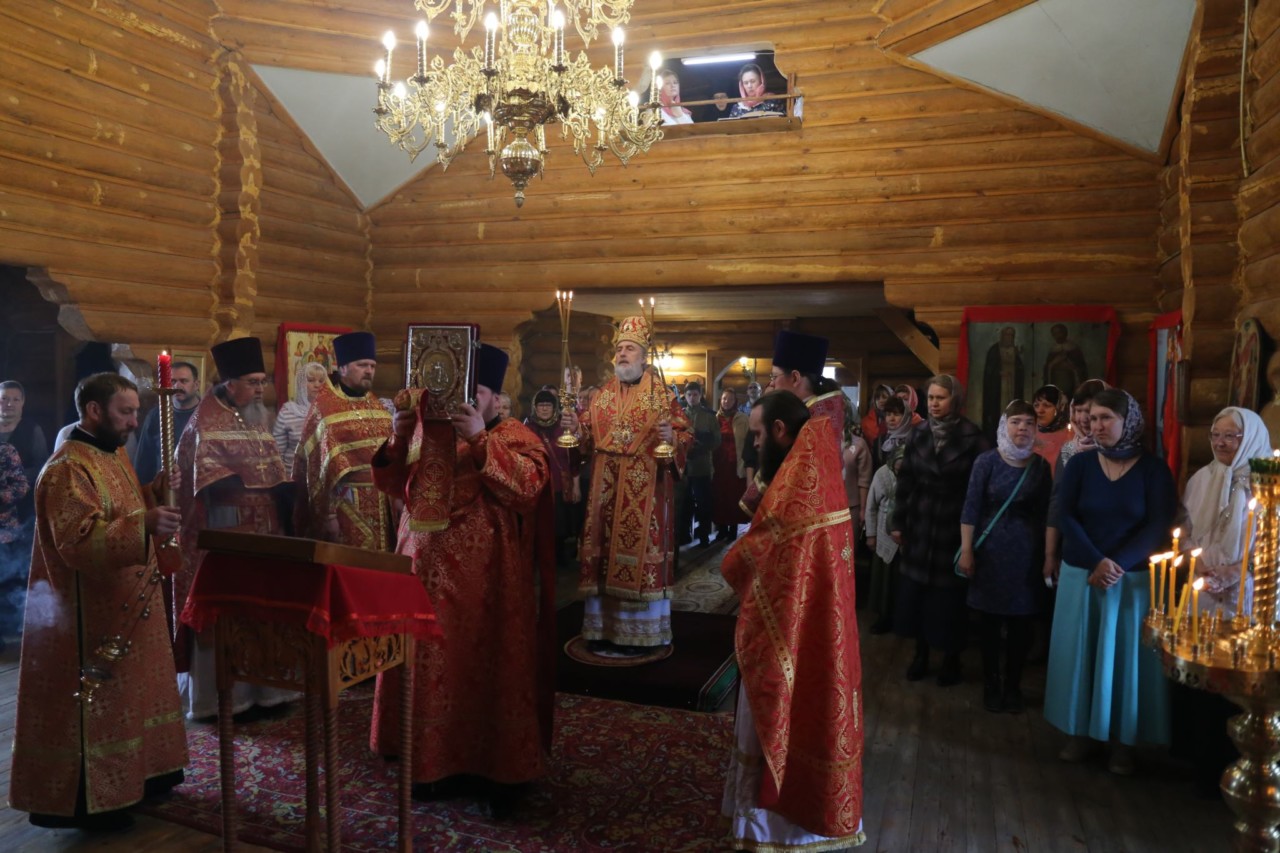 Божественная литургия. г. Катайск 04.05.2019 г.