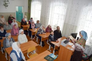 Воскресная школа «Свеча» при Далматовском монастыре принимала гостей из числа прихожан