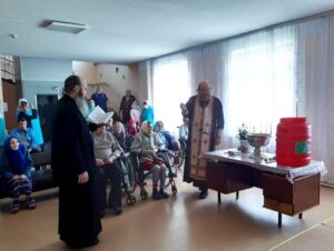Священнослужители Далматовского монастыря возобновили после карантина духовное окормление Далматовского интерната для престарелых и инвалидов