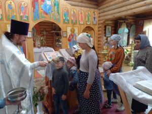 Молебен перед началом учения отроков состоялся в Преображенском храме п. Кособродск Каргапольского района
