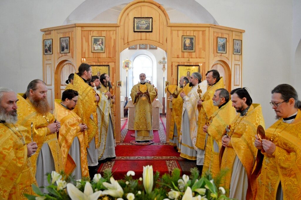 Божественная литургия в День рождения епископа Шадринского и Далматовского Владимира, г. Шадринск