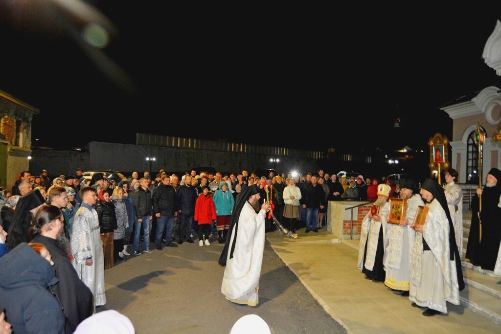 В Далматовской обители отметили праздник Пасхи, Светлое Христово Воскресение