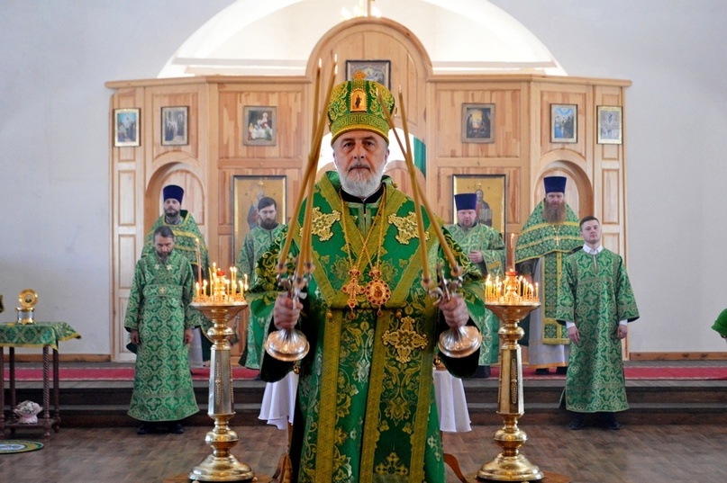 Божественная литургия в праздник Входа Господня в Иерусалим, г. Шадринск