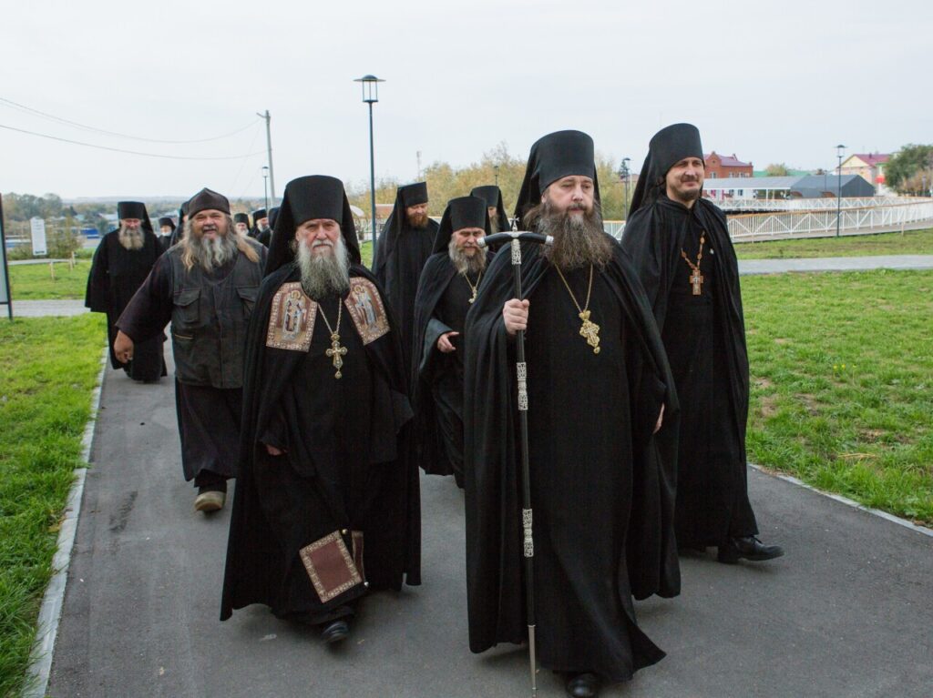 Решением Архиерейского совета Курганской митрополии в 2023 г. на базе Далматовского монастыря будут открыты курсы базовой подготовки в области богословия для монашествующих