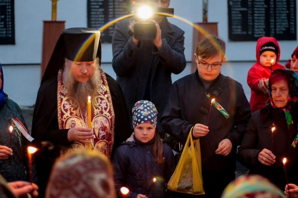 В селе Житниковском Каргапольского р-на накануне Дня Великой Победы состоялась ежегодная акция «Свеча памяти»