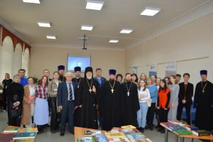 Епископ Шадринский Владимир и ректор ШГПУ Артур Дзиов подписали соглашение о сотрудничестве в сфере педагогической и культурно-просветительской деятельности