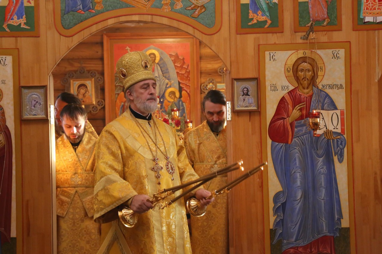 Божественная литургия. р.п. Красный Октябрь. 01.12.2019 г.