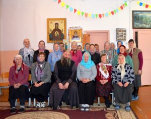 Душеполезная беседа состоялась в воскресной школе Далматовского монастыря после праздничного богослужения Далматской иконе Божией Матери