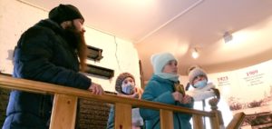 На экскурсии в Далматовском монастыре побывали школьники Песчано-Колединской школы Далматовского района