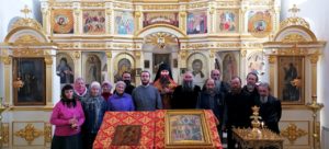 Праздничное Пасхальное богослужение совершил игумен Варнава (Аверьянов) в храме Рождества Иоанна Предтечи с. Широковское