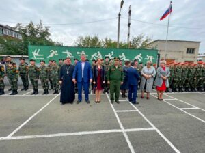 Настоятель храма во Имя Святой Троицы с. Малое Дюрягино иерей Михаил Фасола принял участие в торжественной линейке учащихся ГБПОУ «Шумихинский аграрно-строительный колледж»