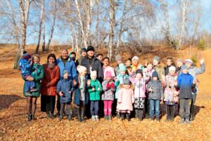 Воспитанники воскресной школы при Петропавловском храме г. Куртамыша отправились в поход на природу, присоединив к себе городскую молодёжь