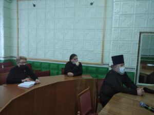 Представители Отдела религиозного образования и катехизации совместно с духовенством Шадринской епархии приняли участие в Пленарном заседании XVII областных Рождественских образовательных чтений на тему «К 350-летию со дня рождения Петра I: секулярный мир и религиозность»