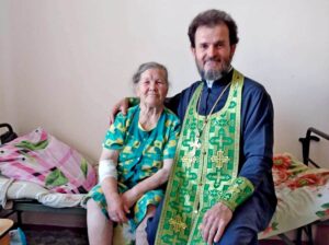 Настоятель храма в честь Воздвижения Креста Господня с. Звериноголовское протоиерей Владимир Швидкий посетил г. пациентов ЦРБ с. Звериноголовское