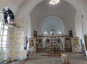 В храме в честь свв. апп. Петра и Павла с. Кушмы Шумихинского р-на начались внутренние ремонтные работы