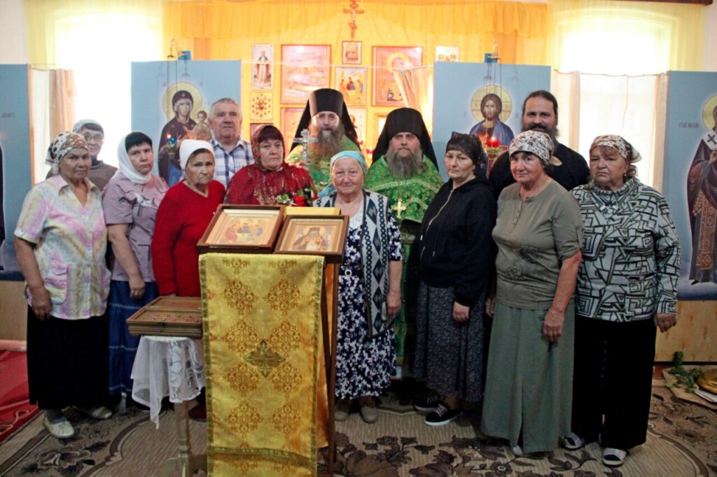 В селе Усть-Уйское в день памяти священноисповедника Луки, архиепископа Крымского, состоялась Божественная литургия