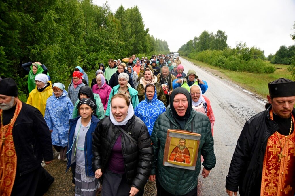 В Шадринской епархии состоялся VII общеепархиальный крестный ход, посвящённый мученической кончине сщмч. Алексия Архангельского