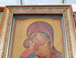 Храму в честь святителя Николая при ГБУ «Геронтологический центр «Спутник» г. Шадринска подарена икона Пресвятой Богородицы Игоревская