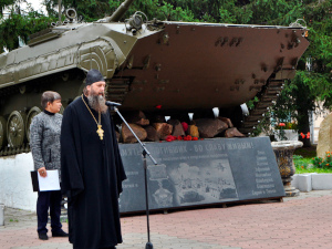 Игумен Варнава (Аверьянов), наместник Далматовского монастыря, выступил на посвящённом Дню солидарности в борьбе с терроризмом митинге в г. Далматово