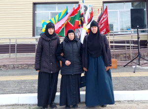 Насельницы Боровского монастыря в честь Похвалы Божией Матери посетили торжественное мероприятие, состоявшееся в честь погибших участников СВО возле Молодежного парка в г. Катайске