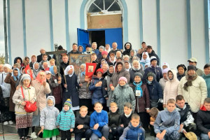 Приход храма в честь Покрова Пресвятой Богородицы р.п. Каргаполье отметил престольный праздник