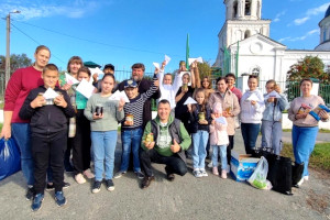 В храме во имя Святой Троицы п. Мишкино под руководством настоятеля прихода протоиерея Алексия Фасолы силами волонтёров проведена благотворительная акция